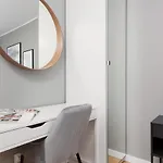 Beautiful Two-bedroom Bielany By Renters Appartement *