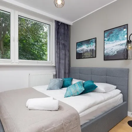 Апартаменты Beautiful Two-bedroom Bielany By Renters Варшава