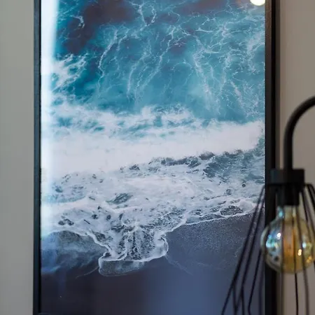 Beautiful Two-bedroom Bielany By Renters Lägenhet