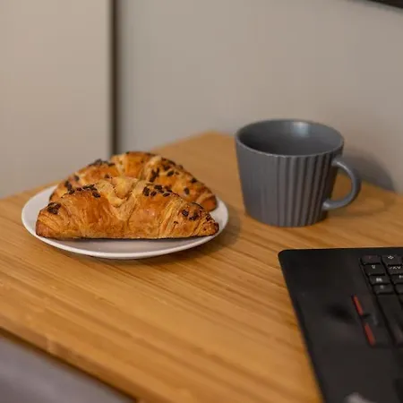 Lägenhet Beautiful Two-bedroom Bielany By Renters Warszawa