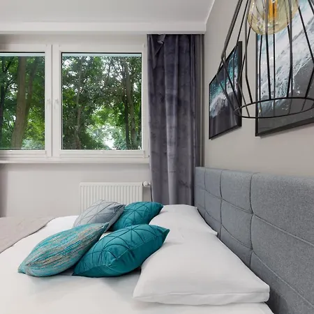 Beautiful Two-bedroom Bielany By Renters * Warszawa