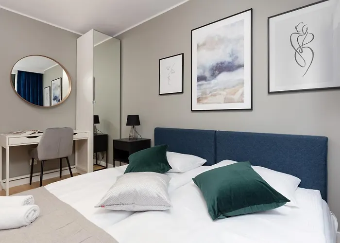 Apartment Beautiful Two-bedroom Bielany By Renters Warsaw