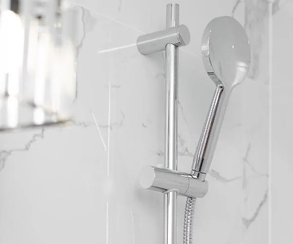 Apartment Beautiful Two-bedroom Bielany By Renters Warsaw